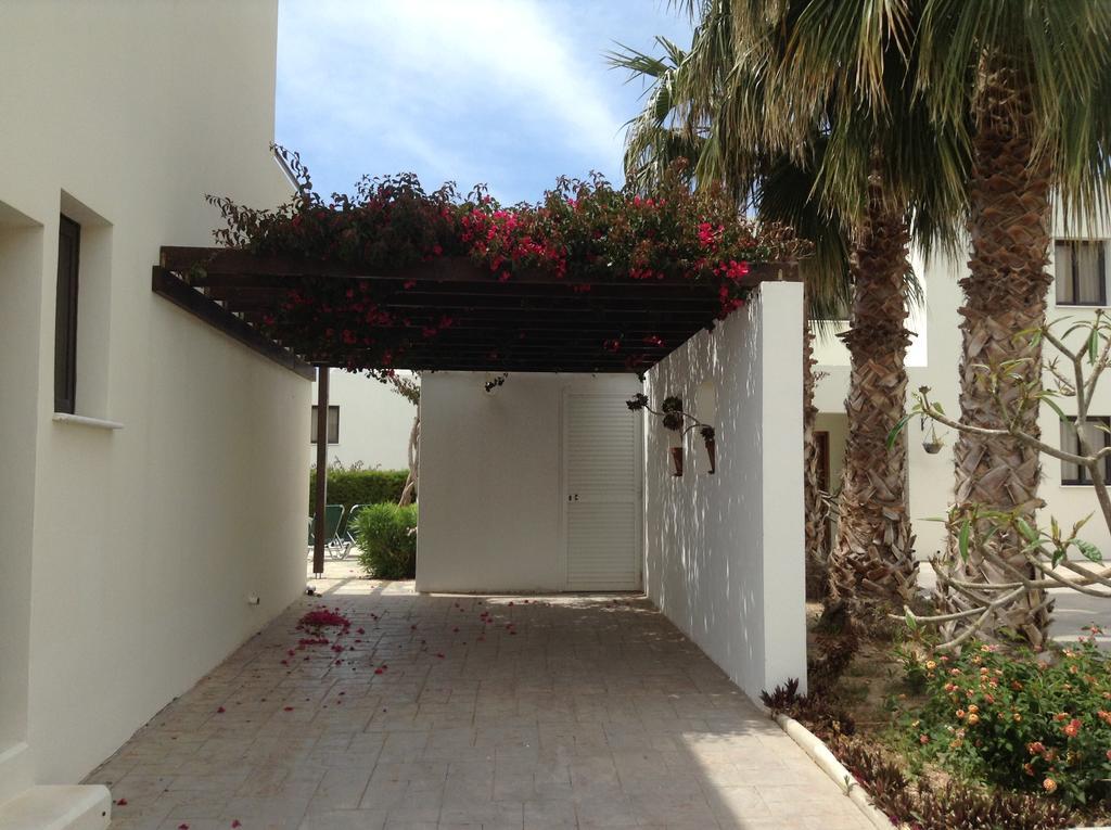 奥拉度假别墅 Paphos 外观 照片