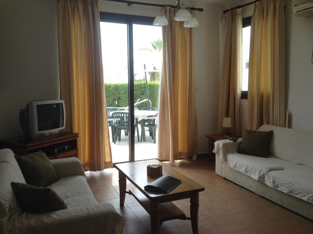 奥拉度假别墅 Paphos 外观 照片